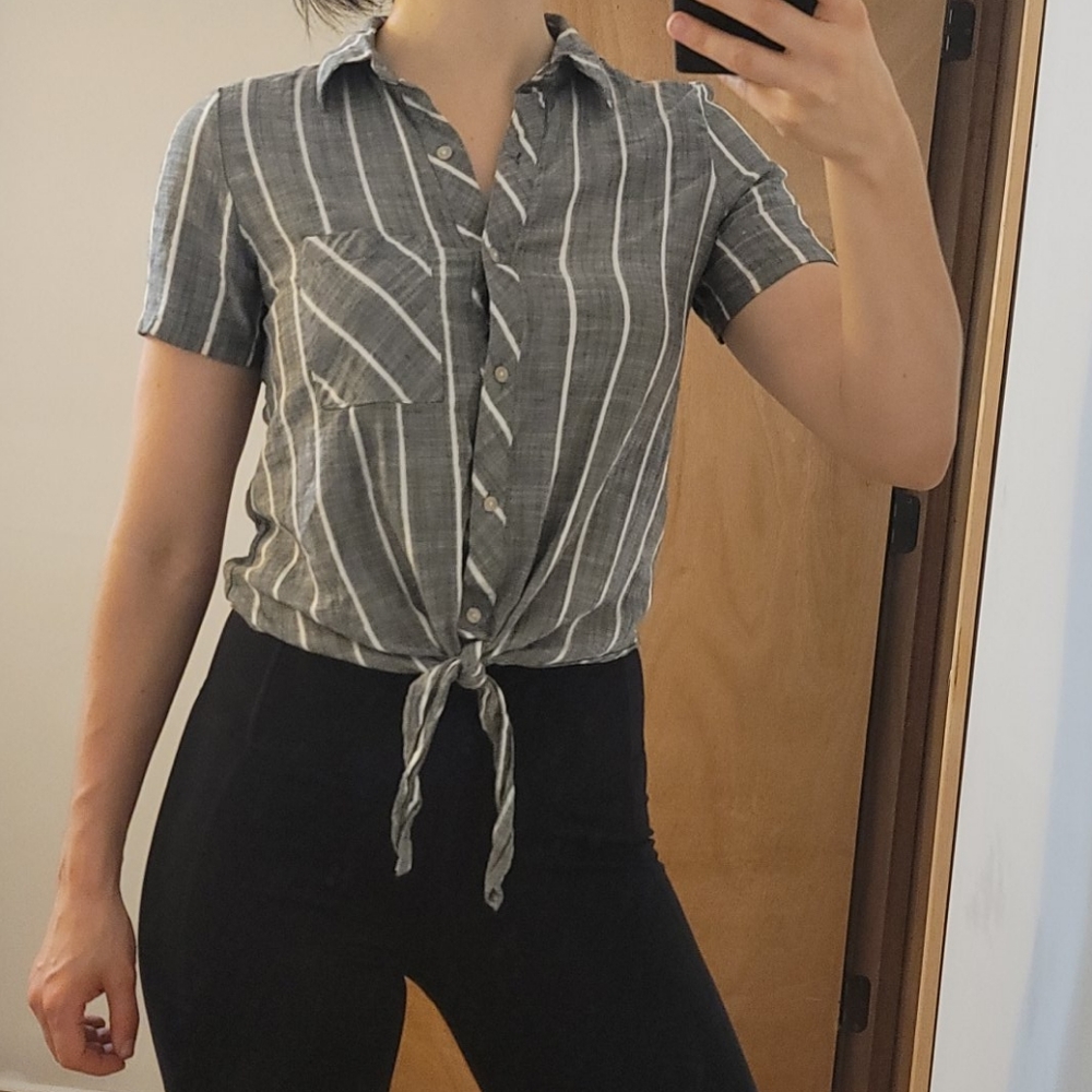 Universal Thread grey dress crop top